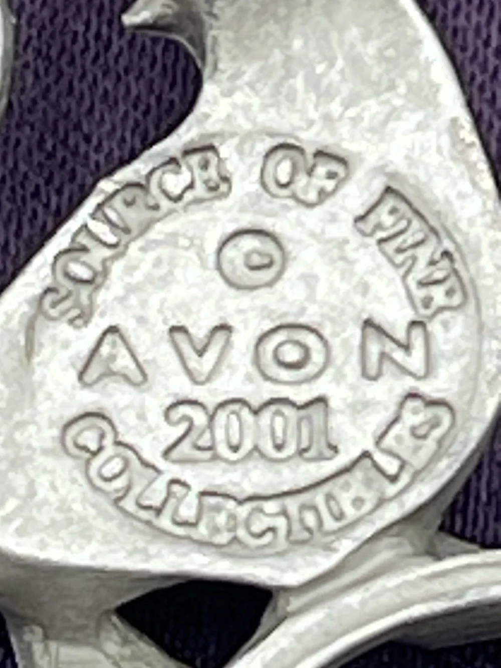 VTG Avon Annual Solid Pewter Ornament: Christmas “2001” Partridge in a Pear Tree